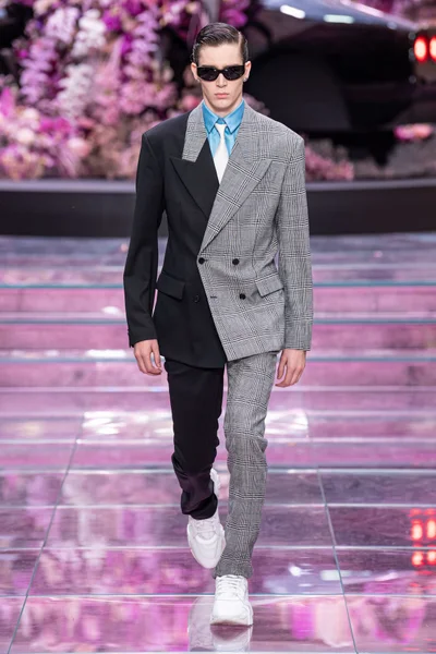 Look 4